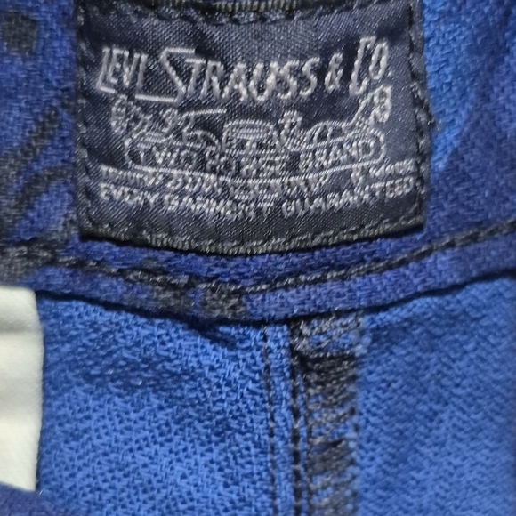 Levi's Blue Chino Shorts - Picture 5 of 5